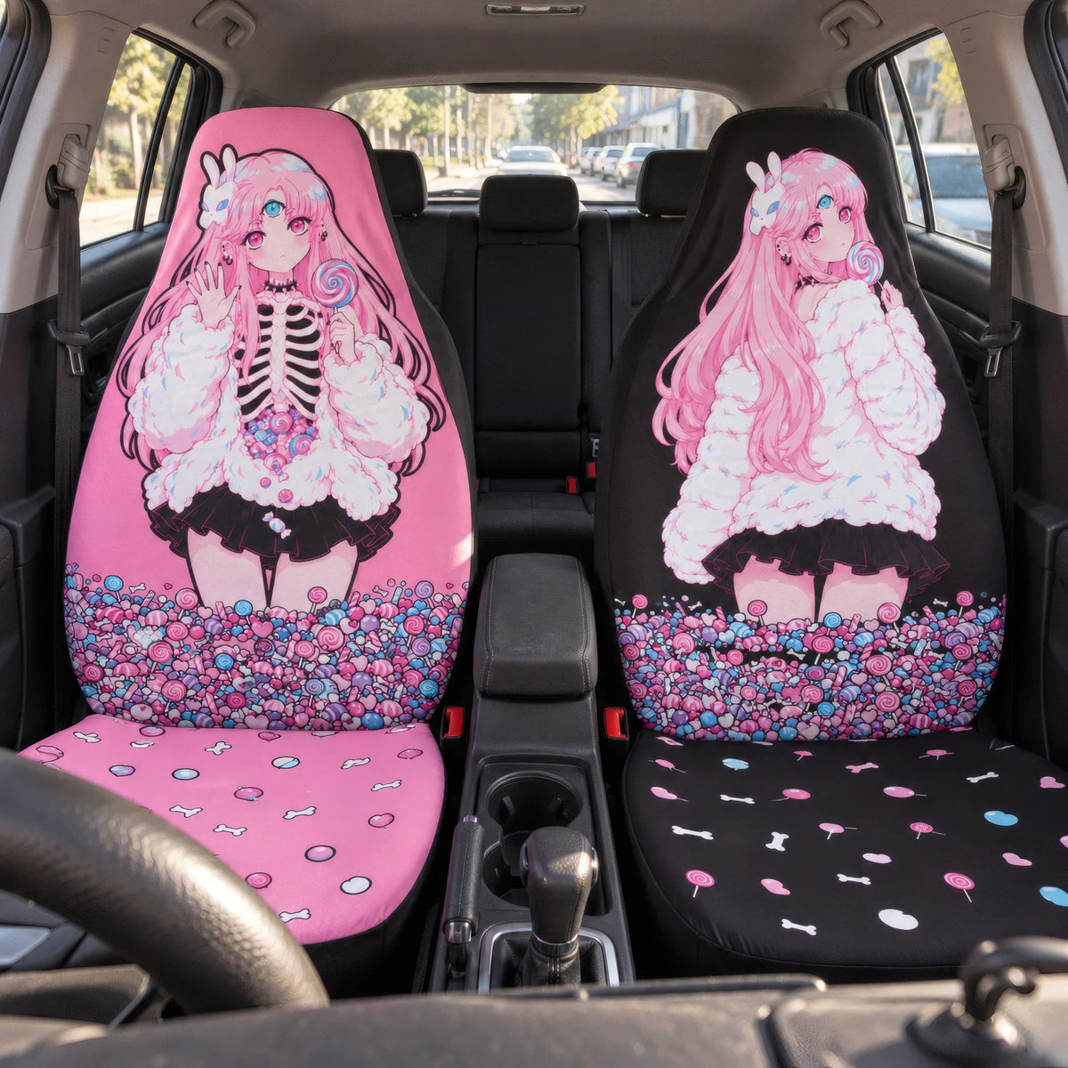 Maaya Hello Again car seat covers fitted on both front seats, one pink and one black
